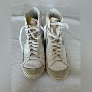 WORN/ DIRTY Nike White High-Top Sneakers